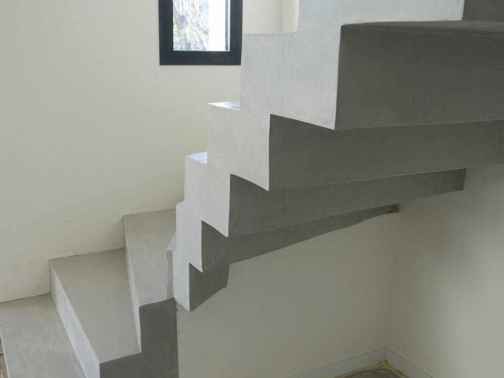 Création d'escalier en béton dans l'Aveyron